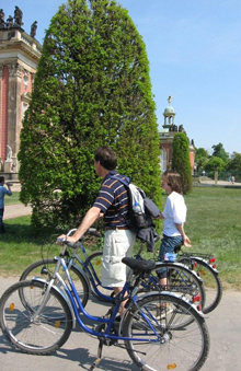 Fietsende Hollanders in Potsdam, foto: Claudia van der Velpen